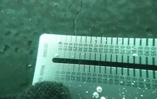 Measurement of a crack underwater